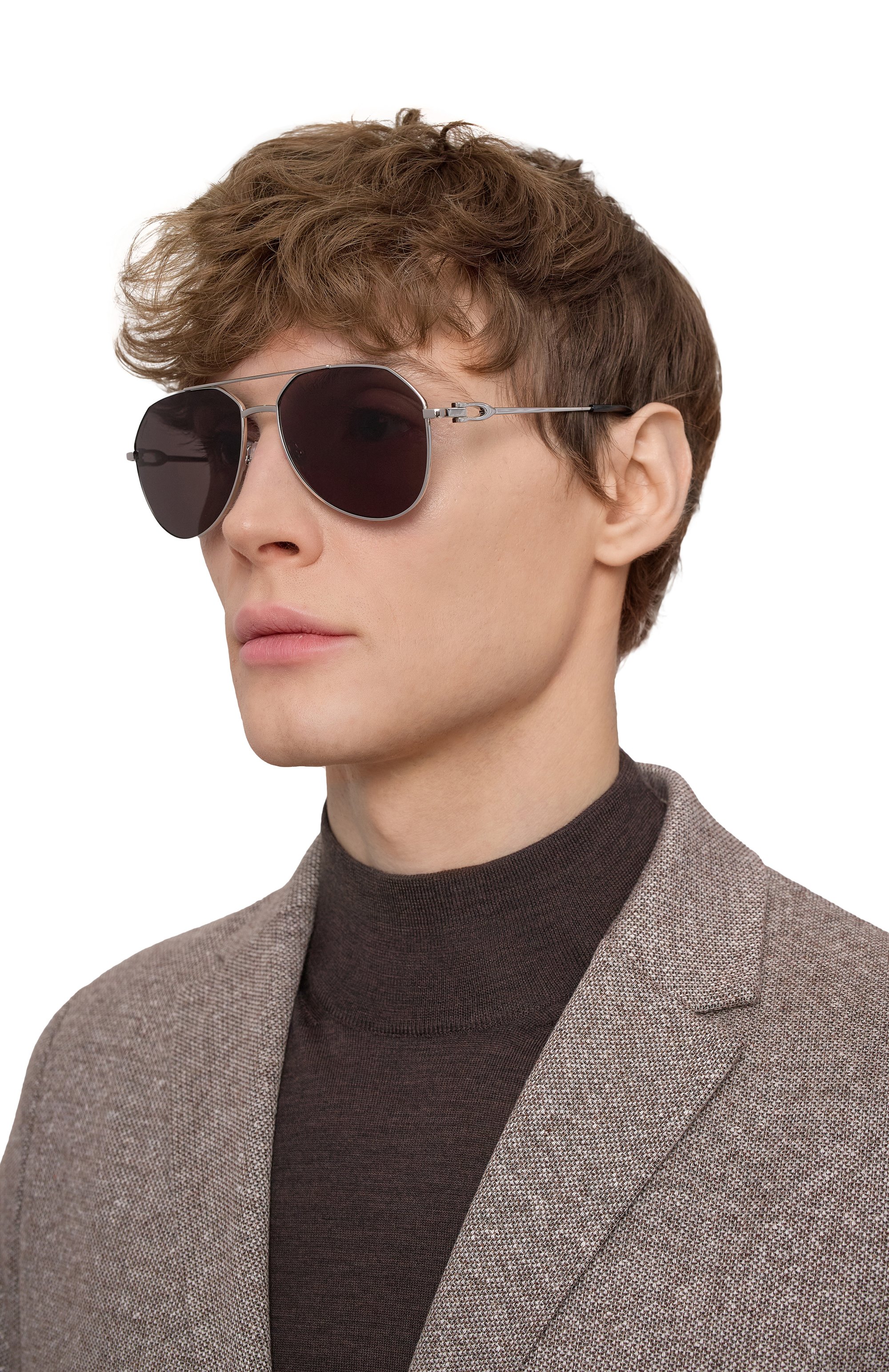 Солнцезащитные очки CARTIER черного цвета по цене 172000 руб., арт. CT0364S 001, фото 2 Солнцезащитные очки CARTIER, арт. CT0364S 001, фото 2