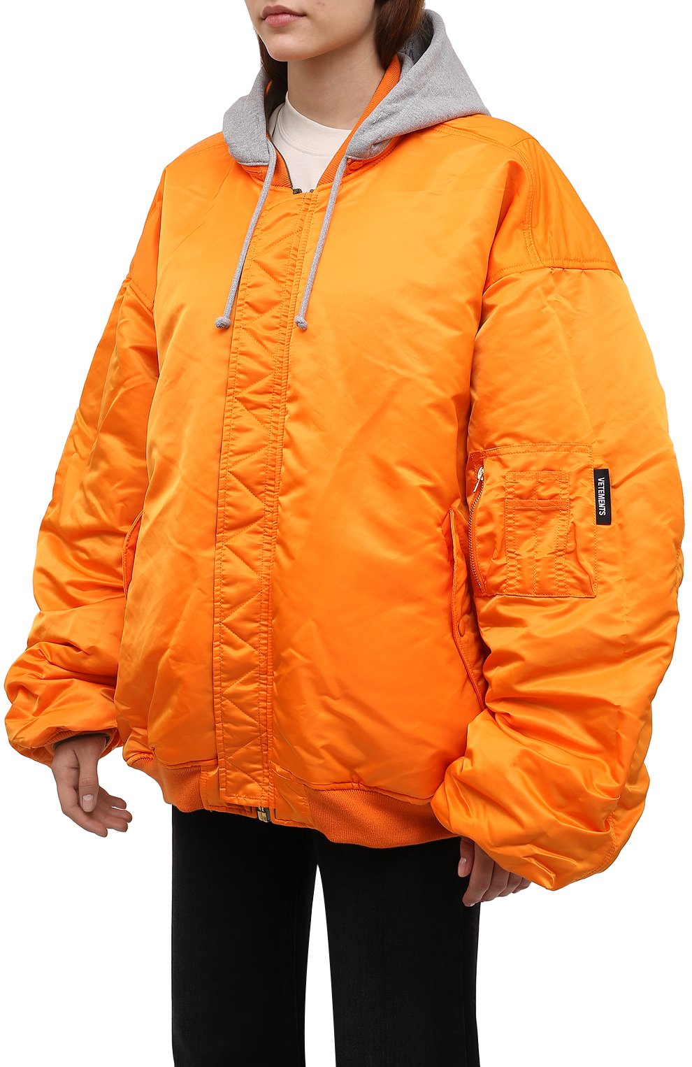 Бомбер VETEMENTS хаки цвета по цене 224000 руб., арт. UE52JA220G 1307/W, фото 6 Бомбер VETEMENTS, арт. UE52JA220G 1307/W, фото 6