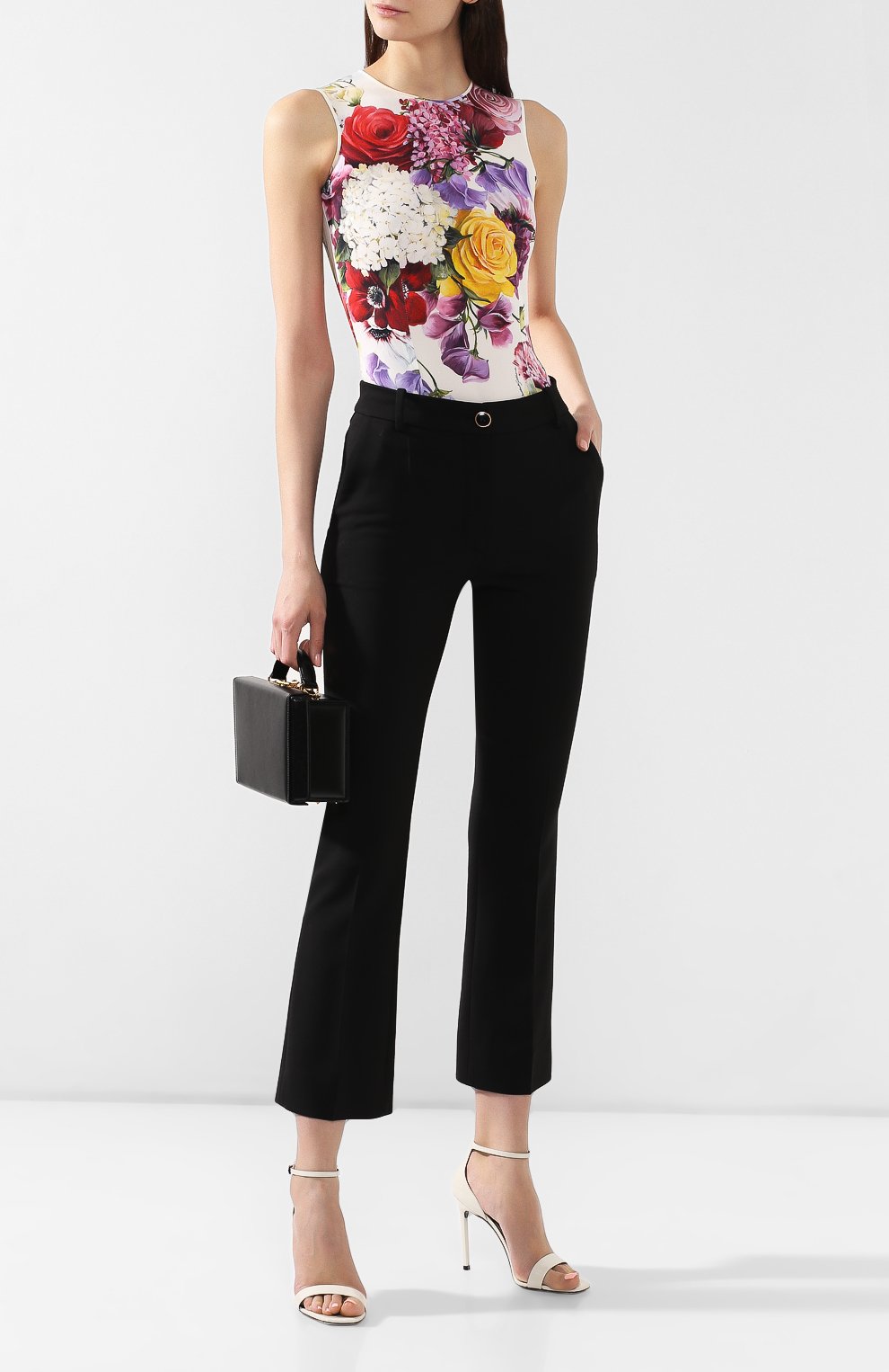 Шелковый топ DOLCE & GABBANA белого цвета по цене 74800 руб., арт. F7ZZFT/FSAX3, фото 2 Шелковый топ DOLCE & GABBANA, арт. F7ZZFT/FSAX3, фото 2