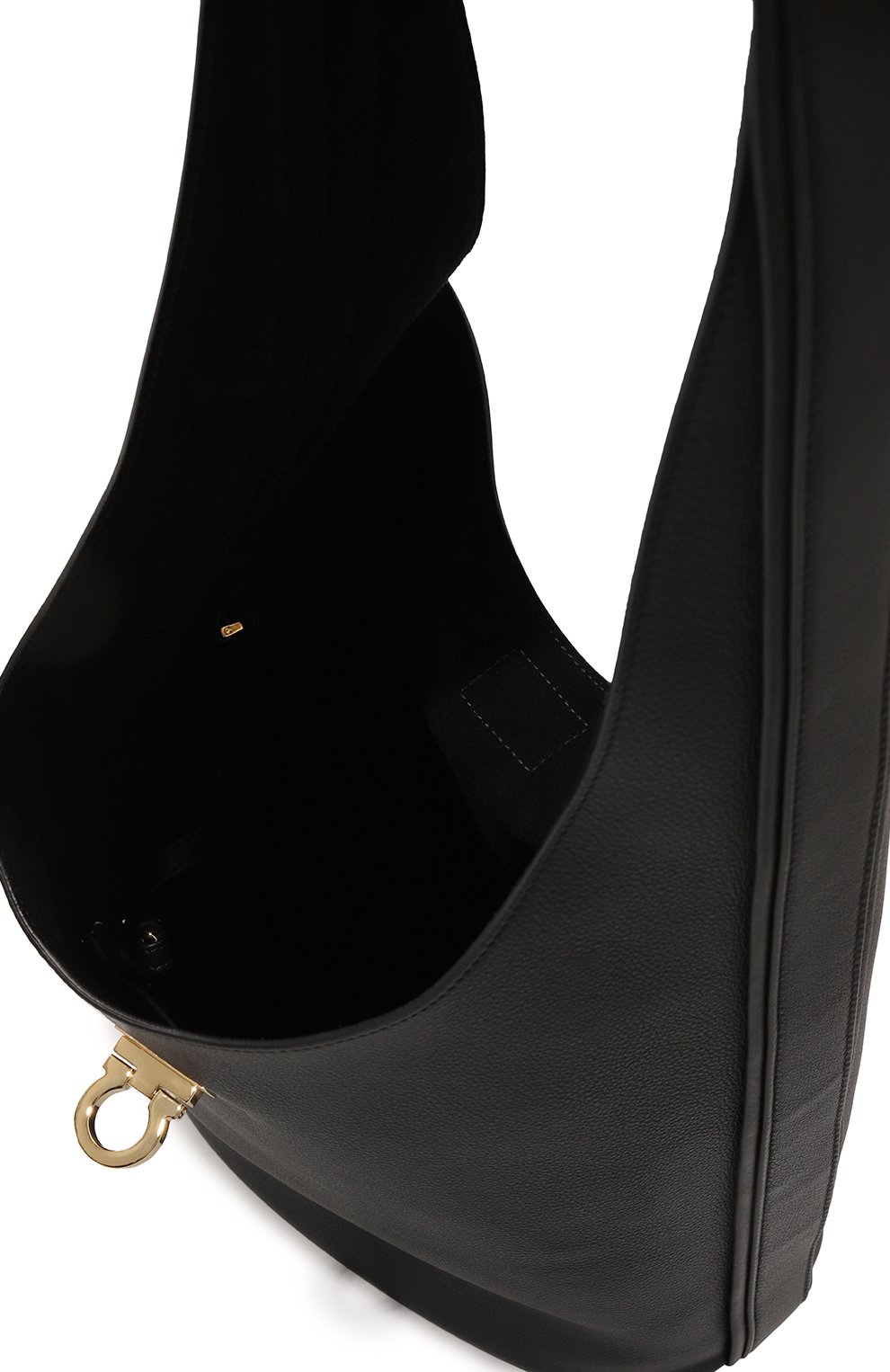 Сумка gancini FERRAGAMO черного цвета по цене 253500 руб., арт. 213995/764374, фото 5 Сумка gancini FERRAGAMO, арт. 213995/764374, фото 5