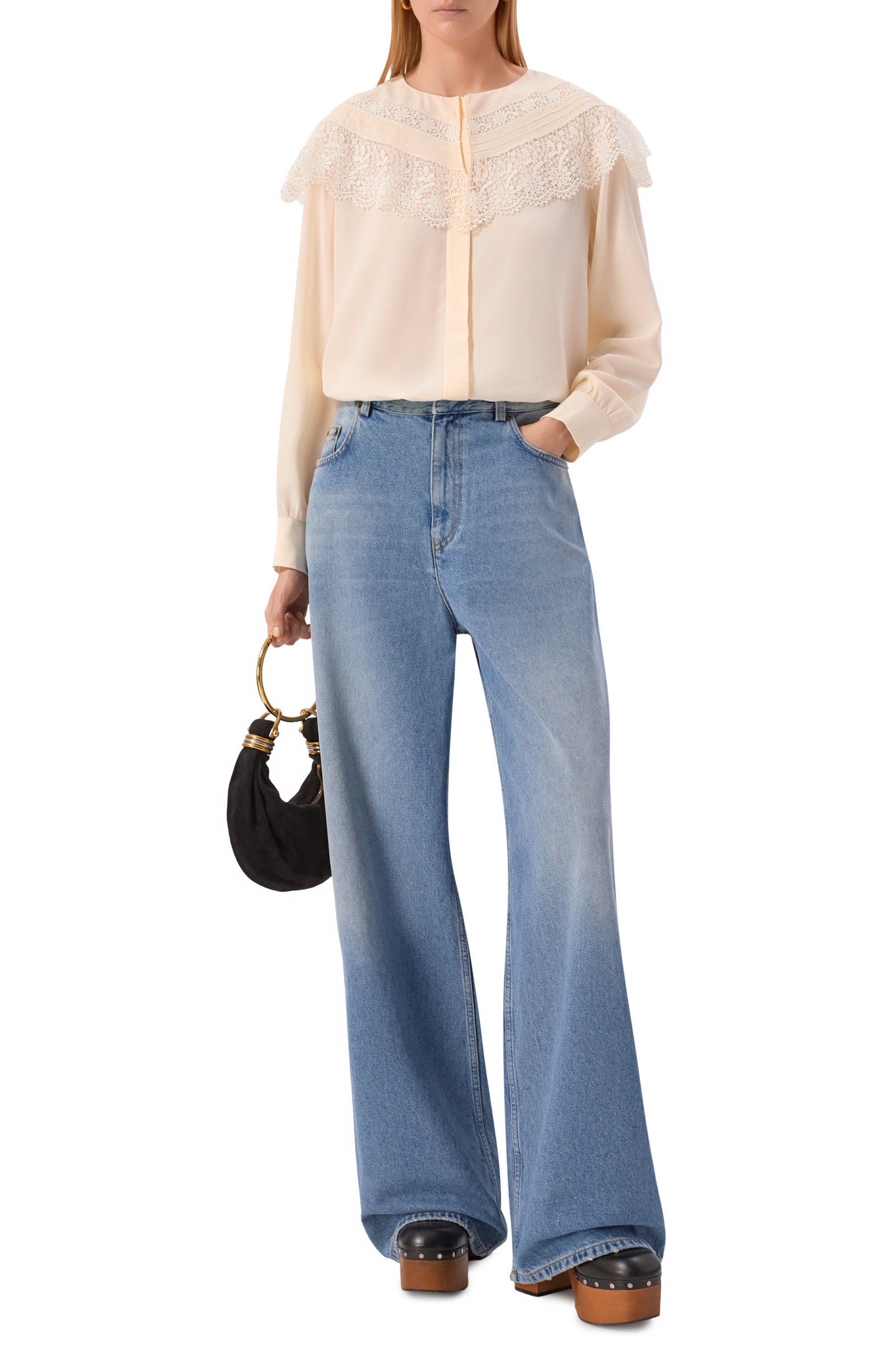 Шелковая блузка CHLOÉ кремового цвета по цене 229500 руб., арт. CH25AHT56077, фото 2 Шелковая блузка CHLOÉ, арт. CH25AHT56077, фото 2