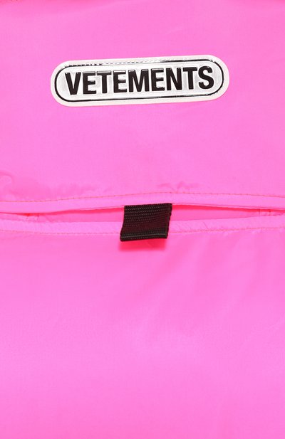 Пуховик VETEMENTS розового цвета по цене 147000 руб., арт. UAH20JA800/W, фото 5 Пуховик VETEMENTS, арт. UAH20JA800/W, фото 5