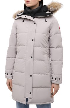 Женская парка shelburne CANADA GOOSE светло-серого цвета, арт. 3802L | Фото 3 (Кросс-КТ: Куртка, Пуховик; Рукава: Длинные; Длина (верхняя одежда): До середины бедра; Материал внешний: Синтетический материал; Материал сплава: Проставлено; Стили: Спорт-шик; Драгоценные камни: Проставлено; Материал утеплителя: Пух и перо)