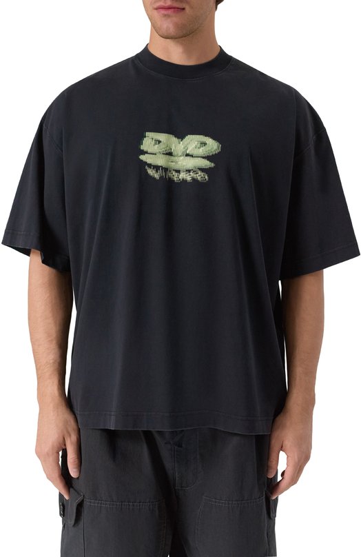Хлопковая футболка VETEMENTS UH76TR380B/1000 LIGHT JERSEY Чёрный  UH76TR380B/1000 LIGHT JERSEY Фото 3