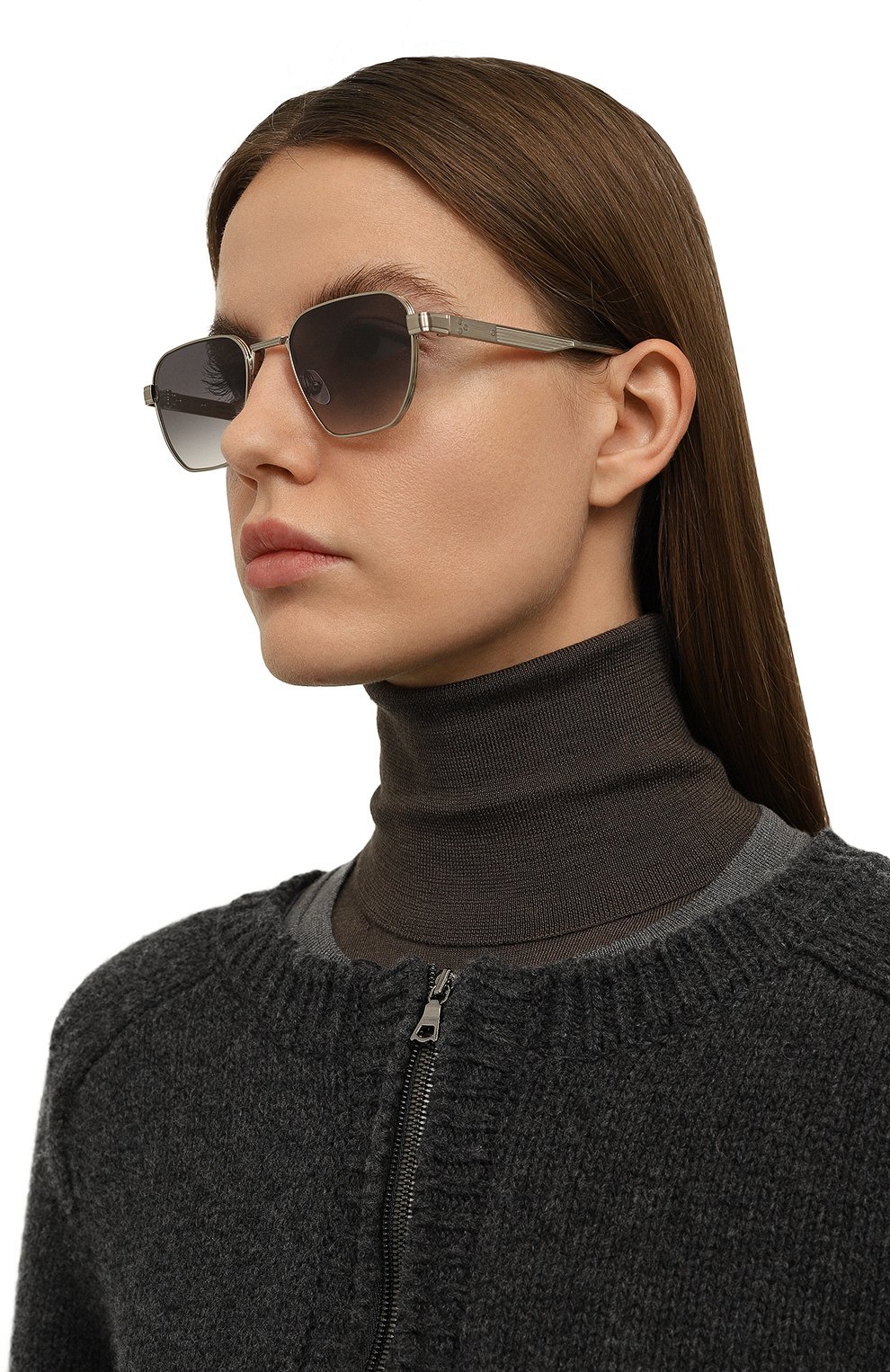 Солнцезащитные очки UNIQUEDESIGNMILANO серого цвета по цене 35300 руб., арт. SEMPRE IN DUE M3 FUME, фото 2 Солнцезащитные очки UNIQUEDESIGNMILANO, арт. SEMPRE IN DUE M3 FUME, фото 2