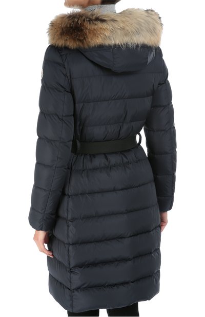 Удлиненный пуховик с меховой отделкой капюшона и поясом MONCLER, арт. B2-093-49884-25-68065, фото 4