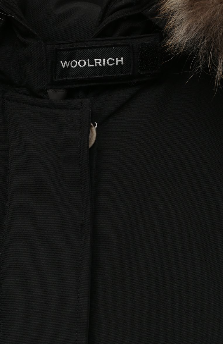 Детская пуховая парка WOOLRICH черного цвета, арт. CFWK0U0221FRUT0641 | Фото 3 (Рукава: Длинные; Материал внешний: Синтетический материал, Хлопок; Материал сплава: Проставлено; Драгоценные камни: Проставлено; Материал утеплителя: Пух и перо; Ростовка одежда: 10 - 11 лет | 140 - 146см, 12 лет | 152 см, 13 - 15 лет | 158 см)