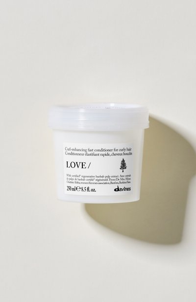 Экспресс-кондиционер для кудрявых и вьющихся волос love curl (250ml) DAVINES бесцветного цвета по цене 4620 руб., арт. 70115, фото 2 Экспресс-кондиционер для кудрявых и вьющихся волос love curl (250ml) DAVINES, арт. 70115, фото 2