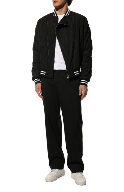 Утепленный бомбер BALMAIN черного цвета по цене 119500 руб., арт. XH1TF086/XB27, фото 2 Утепленный бомбер BALMAIN, арт. XH1TF086/XB27, фото 2