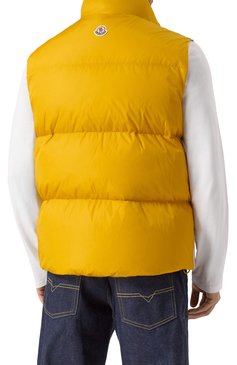 Мужской пуховый жилет 8 moncler palm angels MONCLER GENIUS желтого цвета, арт. 1A00015/M2563 | Фото 4 (Материал подклада: Синтетический материал; Материал утеплителя: Пух и перо; Длина (верхняя одежда): Короткие; Материал внешний: Синтетический материал; Мужское Кросс-КТ: жилеты-объемные; Стили: Кэжуэл)