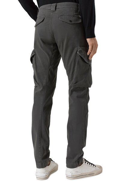 Хлопковые брюки-карго C.P. COMPANY темно-серого цвета по цене 28200 руб., арт. 19CMPA730A005529G, фото 4 Хлопковые брюки-карго C.P. COMPANY, арт. 19CMPA730A005529G, фото 4