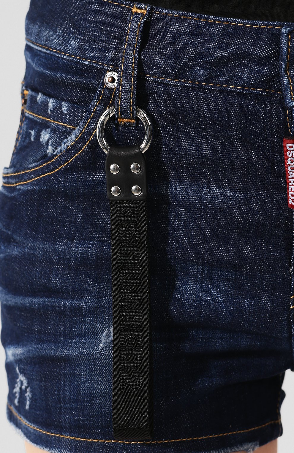 Джинсовые шорты DSQUARED2 синего цвета по цене 26550 руб., арт. S75MU0275/S30342, фото 5 Джинсовые шорты DSQUARED2, арт. S75MU0275/S30342, фото 5