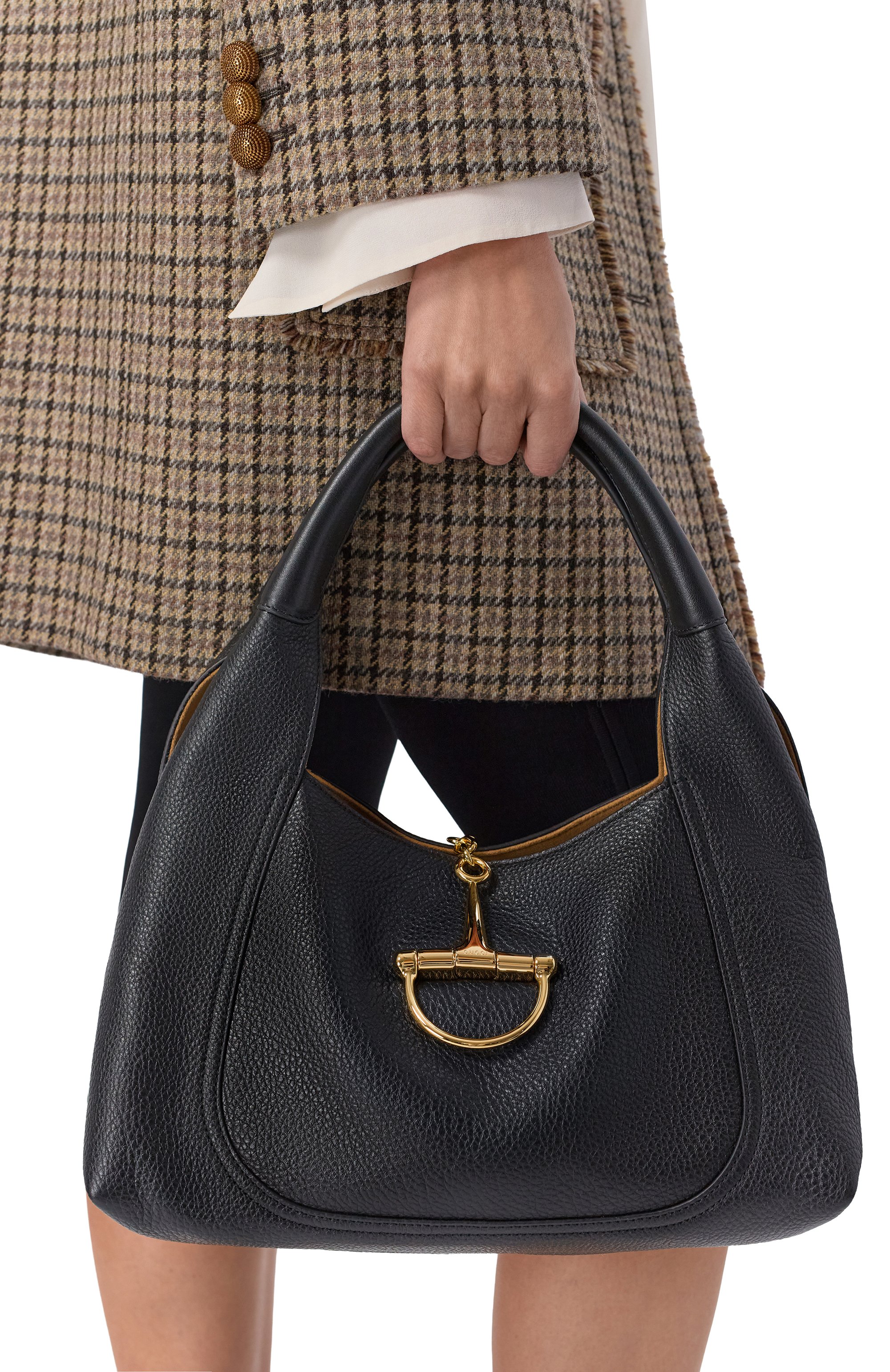 Сумка softbit medium GUCCI черного цвета по цене 495500 руб., арт. 858297/AAEA0, фото 2 Сумка softbit medium GUCCI, арт. 858297/AAEA0, фото 2