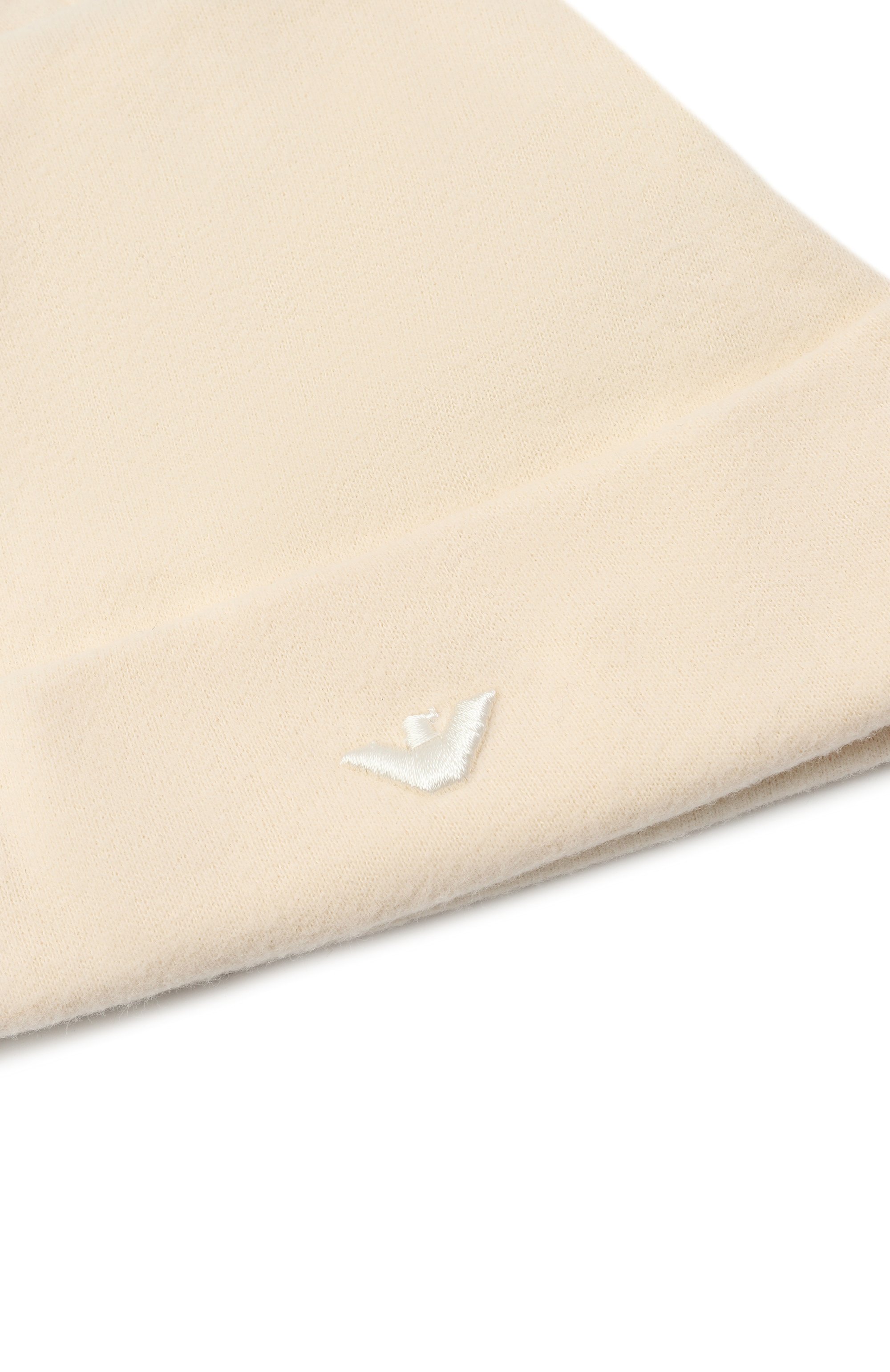 Хлопковая шапка EMPORIO ARMANI кремового цвета по цене 11200 руб., арт. EY000135/AF16395, фото 3 Хлопковая шапка EMPORIO ARMANI, арт. EY000135/AF16395, фото 3