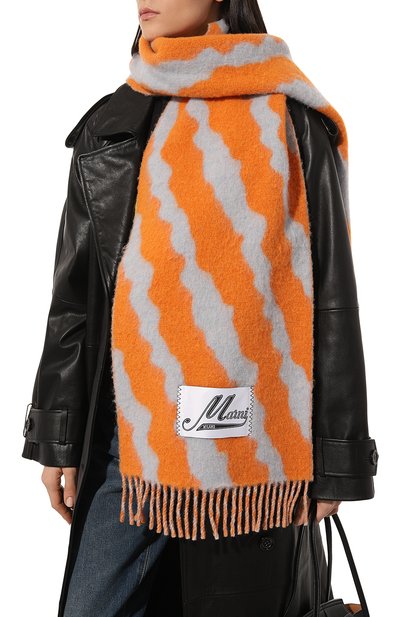 Шерстяной шарф MARNI разноцветного цвета по цене 38800 руб., арт. SCMC0095Y0/UTW986, фото 3 Шерстяной шарф MARNI, арт. SCMC0095Y0/UTW986, фото 3