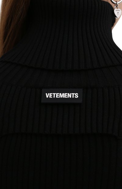 Шерстяное платье VETEMENTS черного цвета по цене 157000 руб., арт. WA52KN860B 2901/BLACK, фото 5 Шерстяное платье VETEMENTS, арт. WA52KN860B 2901/BLACK, фото 5
