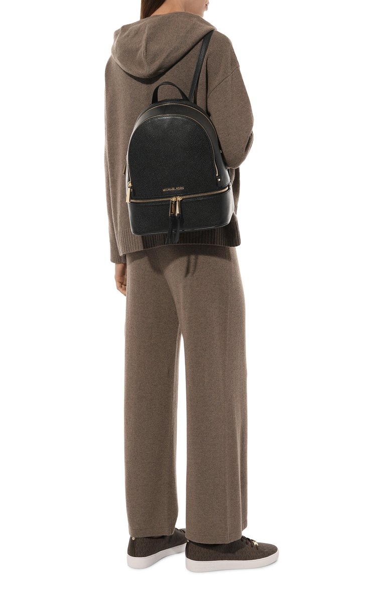 Женский рюкзак rhea medium MICHAEL MICHAEL KORS черного цвета, арт. 30S5GEZB1L | Фото 7 (Материал: Натуральная кожа; Размер: medium; Стили: Кэжуэл; Материал сплава: Проставлено; Драгоценные камни: Проставлено; Автоматизация Diginetica: Не назначено)