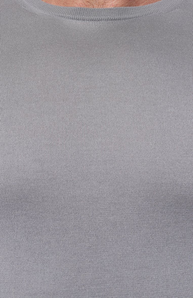 Мужской джемпер из шелка и хлопка GIORGIO ARMANI серого цвета, арт. 3HSM38/SM63Z | Фото 5 (Длина (для топов): Стандартные; Рукава: Короткие; Материал внешний: Шелк, Хлопок; Мужское Кросс-КТ: Джемперы; Принт: Без принта; Вырез: Круглый; Стили: Кэжуэл; Автоматизация ТО: Проставлено; Детали: Без декора; Автоматизация состава: Проставлено)