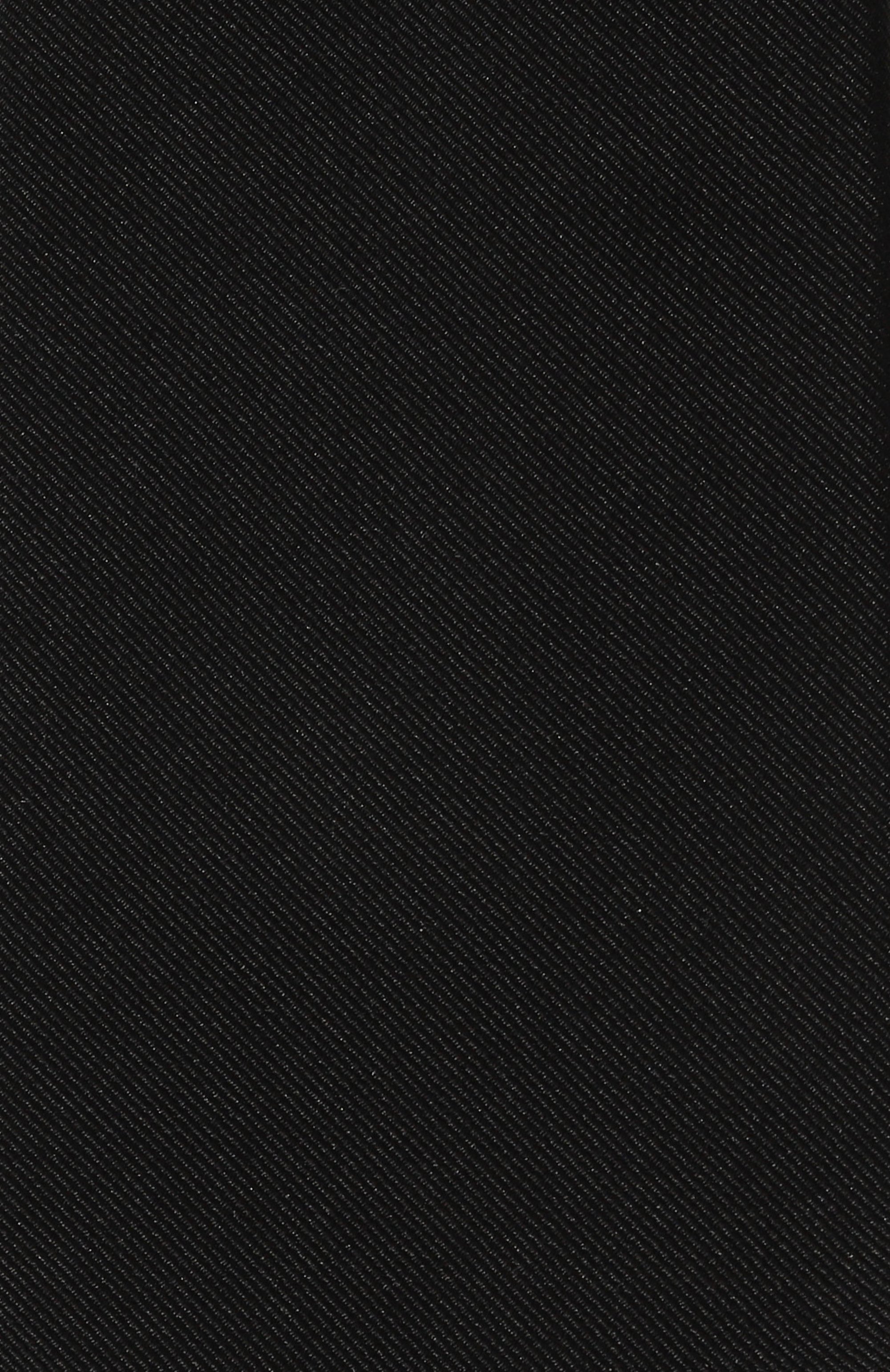 Шелковый галстук CORNELIANI черного цвета по цене 20750 руб., арт. 94U302-9420300, фото 4 Шелковый галстук CORNELIANI, арт. 94U302-9420300, фото 4