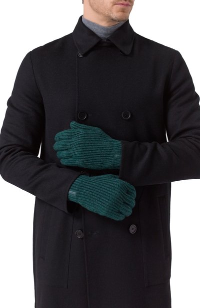 Кашемировые перчатки GIORGIO ARMANI темно-зеленого цвета по цене 41450 руб., арт. 744141/1A200, фото 2 Кашемировые перчатки GIORGIO ARMANI, арт. 744141/1A200, фото 2