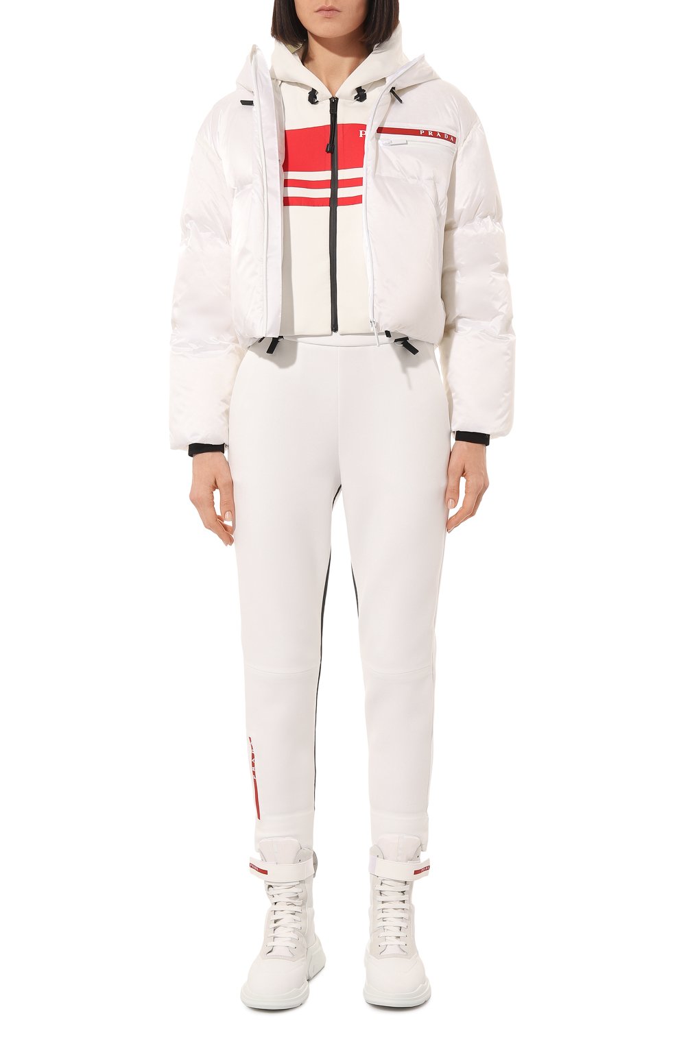 Пуховик prada linea rossa PRADA белого цвета по цене 230000 руб., арт. 29Z698-1ZT6-F027K-212, фото 2 Пуховик prada linea rossa PRADA, арт. 29Z698-1ZT6-F027K-212, фото 2