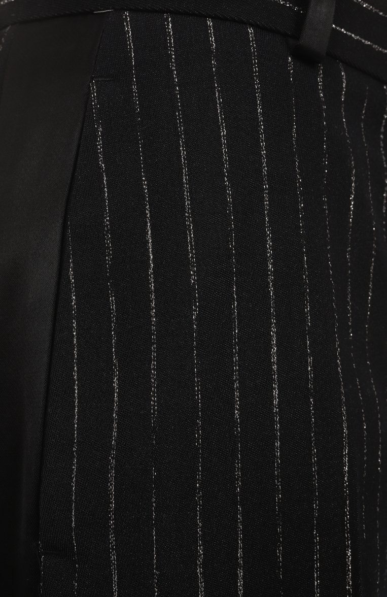 Женские брюки THE KOOPLES черного цвета, арт. FPAN30004K | Фото 6 (Материал внешний: Шерсть, Синтетический материал; Длина (брюки, джинсы): Стандартные; Случай: Формальный; Женское Кросс-КТ: Брюки-одежда; Силуэт Ж (брюки и джинсы): Расклешенные; Кросс-КТ: костюм; Стили: Классический)
