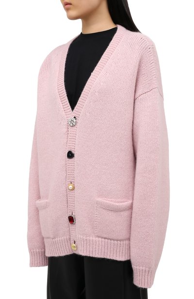 Кардиган VETEMENTS розового цвета по цене 99850 руб., арт. WE51KN500P 1399/BABY PINK, фото 3 Кардиган VETEMENTS, арт. WE51KN500P 1399/BABY PINK, фото 3