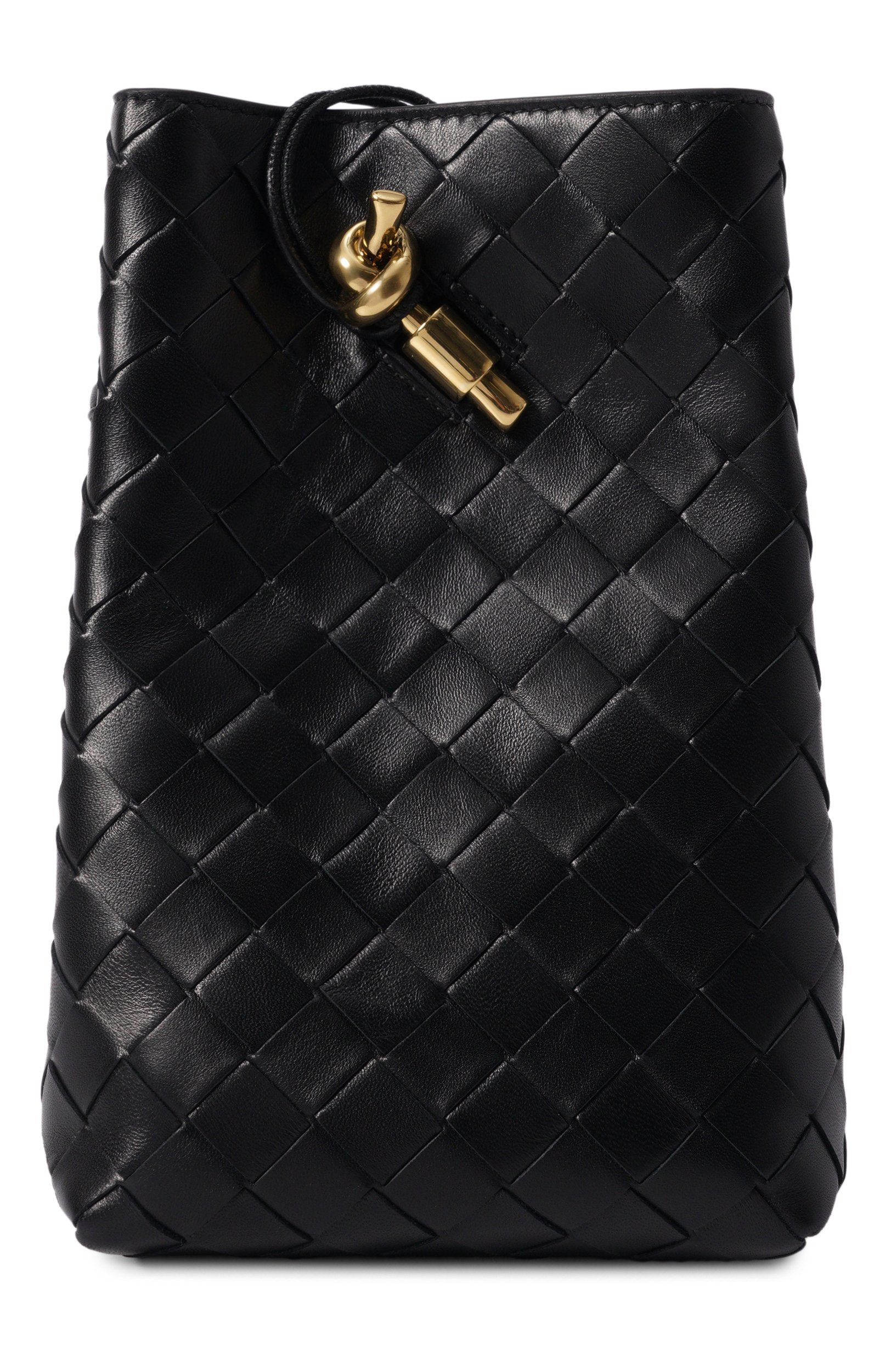 Сумка andiamo BOTTEGA VENETA черного цвета по цене 209500 руб., арт. 843890/VCPP0_001, фото 1 Сумка andiamo BOTTEGA VENETA, арт. 843890/VCPP0_001, фото 1