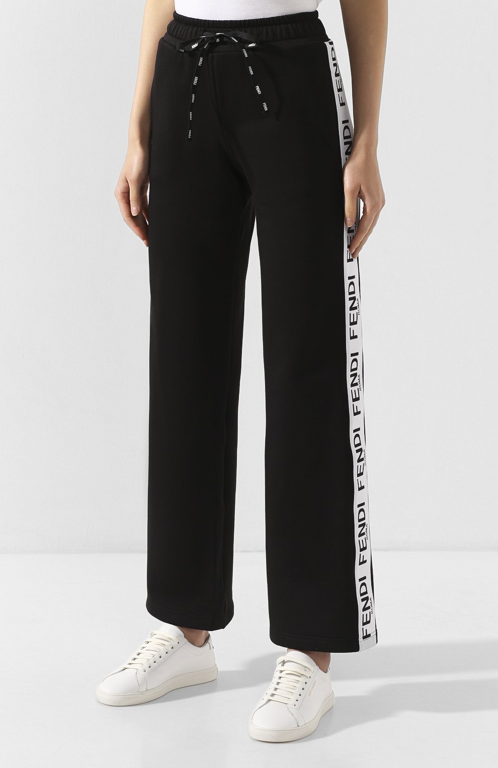 Хлопковые брюки FENDI черного цвета по цене 40950 руб., арт. FAB157 A8WG, фото 3 Хлопковые брюки FENDI, арт. FAB157 A8WG, фото 3