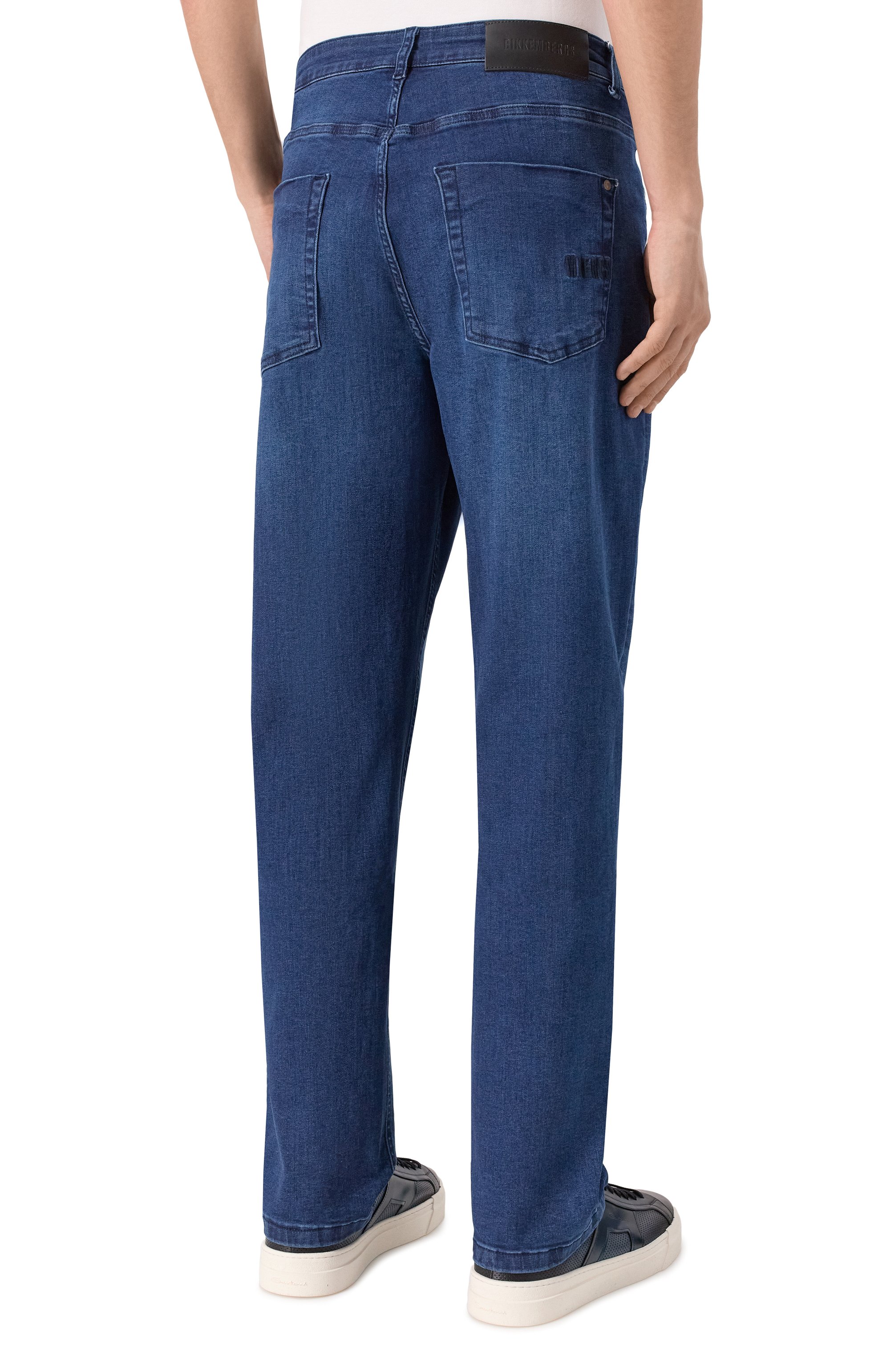 Джинсы DIRK BIKKEMBERGS темно-синего цвета по цене 23750 руб., арт. BMD1646R, фото 4 Джинсы DIRK BIKKEMBERGS, арт. BMD1646R, фото 4