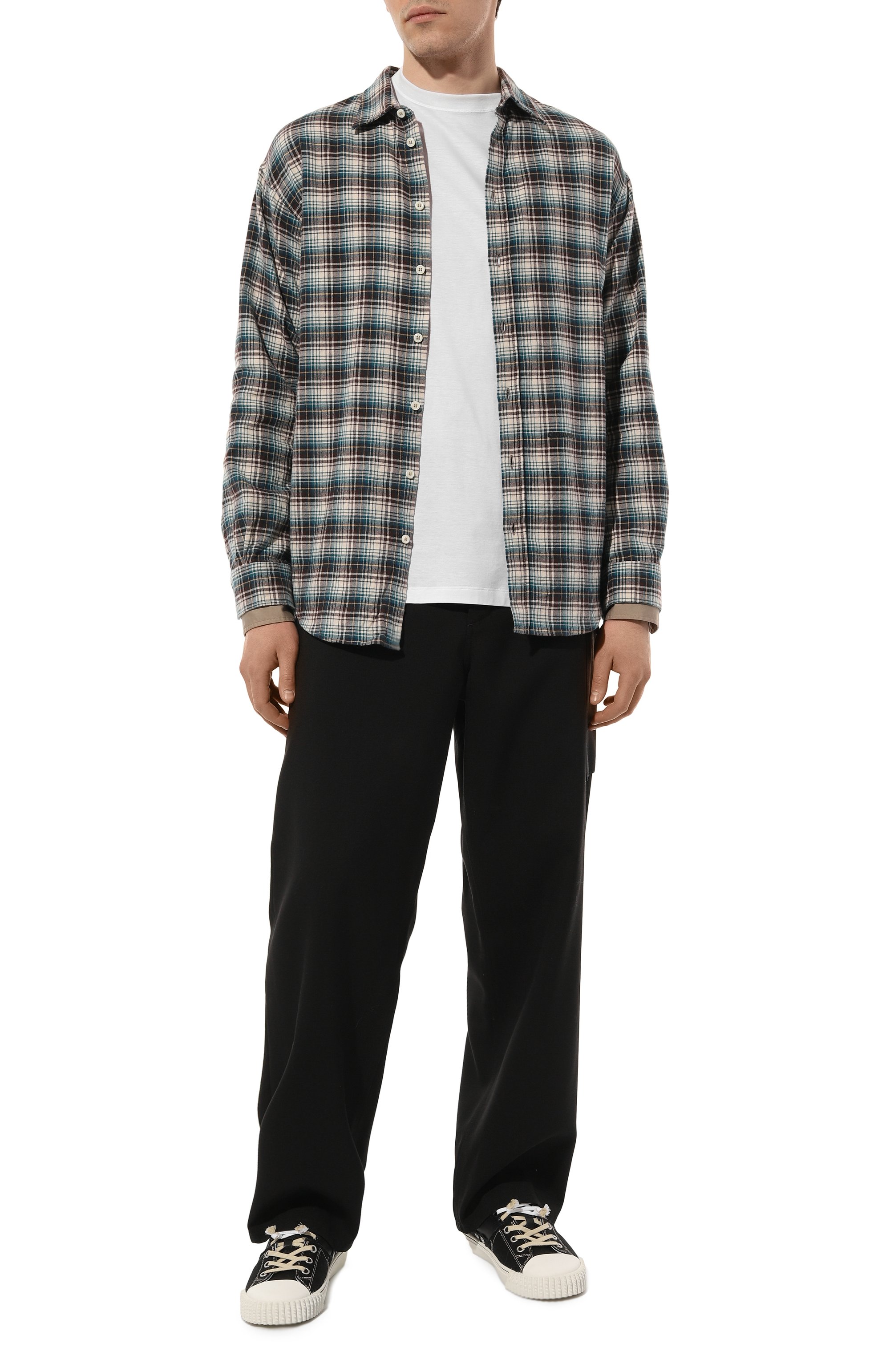 Хлопковая футболка KITON белого цвета по цене 43100 руб., арт. UMC029H08800, фото 2 Хлопковая футболка KITON, арт. UMC029H08800, фото 2