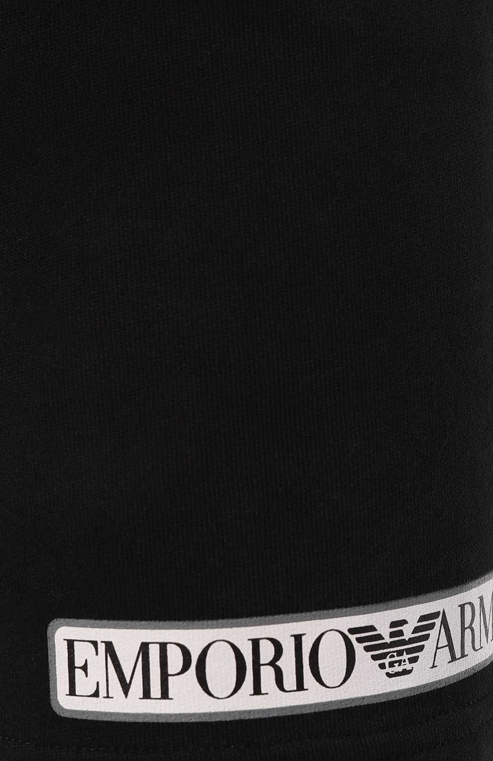 Хлопковые шорты EMPORIO ARMANI черного цвета по цене 11850 руб., арт. 111004/3F573, фото 5 Хлопковые шорты EMPORIO ARMANI, арт. 111004/3F573, фото 5