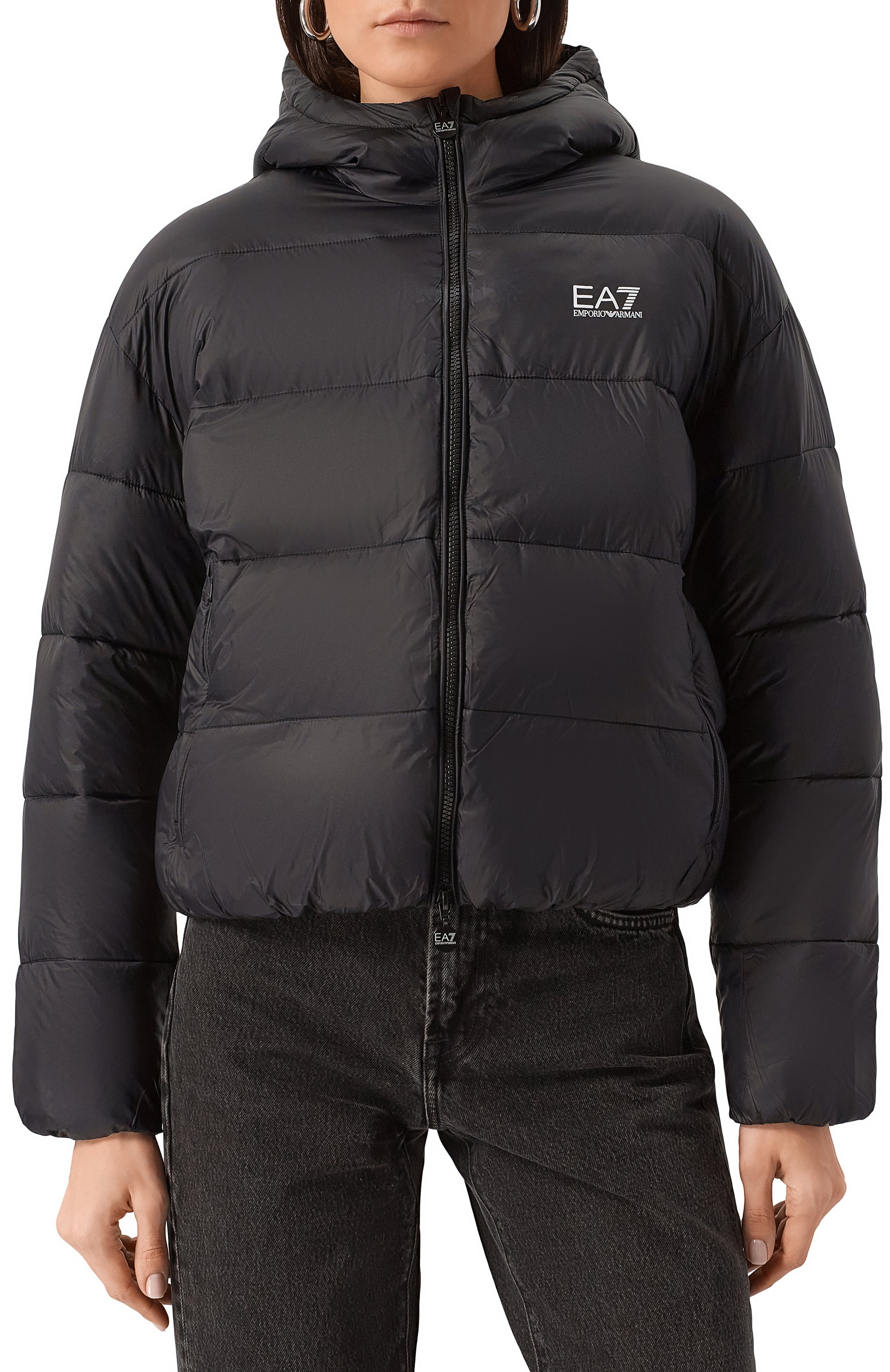Пуховик EA7 черного цвета по цене 29950 руб., арт. 6DTB17/TNGPZ, фото 3 Пуховик EA7, арт. 6DTB17/TNGPZ, фото 3