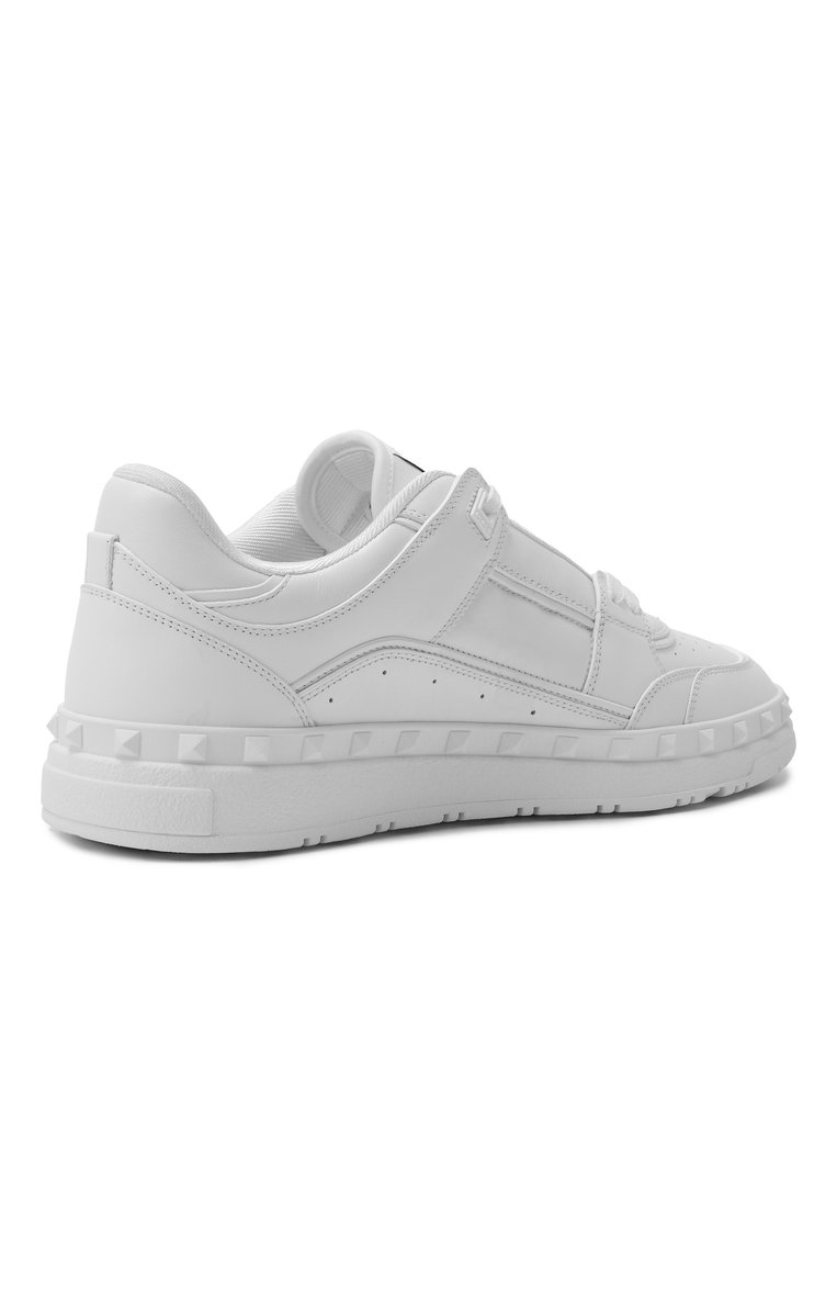 Мужские кожаные кеды freedots VALENTINO белого цвета, арт. 6Y2S0H43/RDG | Фото 5 (Подошва: Массивная; Материал внешний: Натуральная кожа; Материал внутренний: Текстиль; Кросс-КТ: Низкие; Материал утеплителя: Без утеплителя; Стили: Классический; Автоматизация состава: Проставлено; Автоматизация ТО: Проставлено)