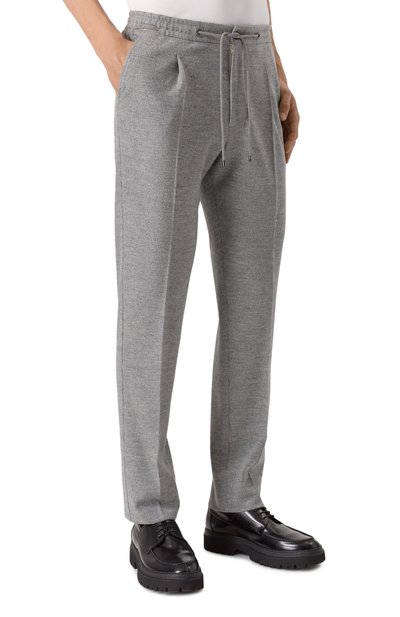 Шерстяные брюки CORNELIANI серого цвета по цене 74050 руб., арт. 264L19-2617800, фото 3 Шерстяные брюки CORNELIANI, арт. 264L19-2617800, фото 3