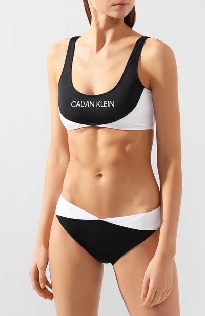 Плавки-бикини CALVIN KLEIN черного цвета по цене 5745 руб., арт. KW0KW00842, фото 2 Плавки-бикини CALVIN KLEIN, арт. KW0KW00842, фото 2