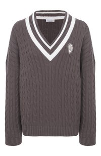 Коричневый