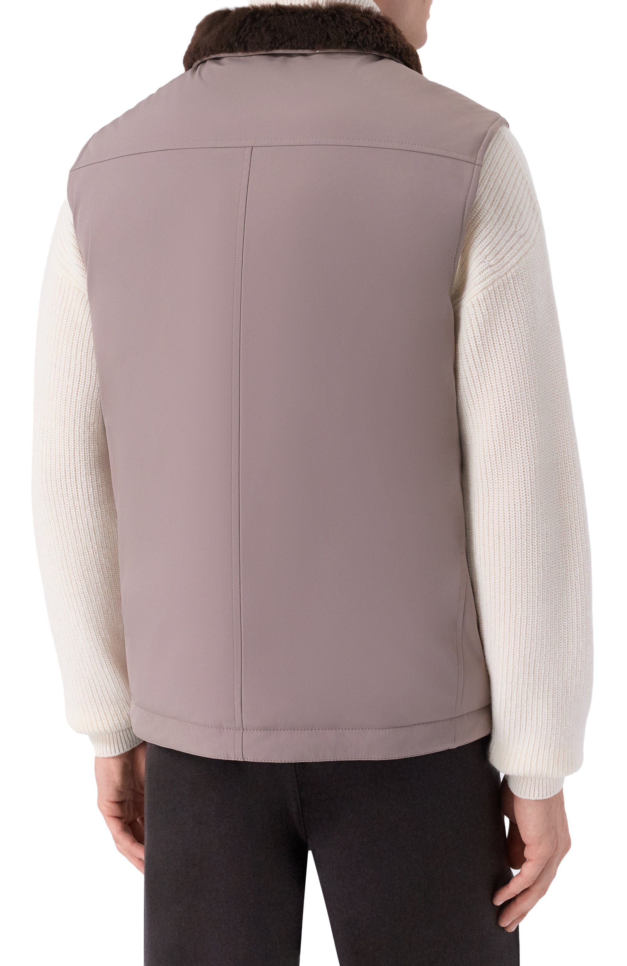 Пуховый жилет с отделкой из овчины BRUNELLO CUCINELLI бежевого цвета по цене 519500 руб., арт. MV4061646, фото 4 Пуховый жилет с отделкой из овчины BRUNELLO CUCINELLI, арт. MV4061646, фото 4