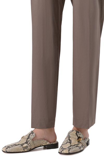 Кожаные сабо hug FERRAGAMO бежевого цвета по цене 105500 руб., арт. 01K524/784, фото 2 Кожаные сабо hug FERRAGAMO, арт. 01K524/784, фото 2