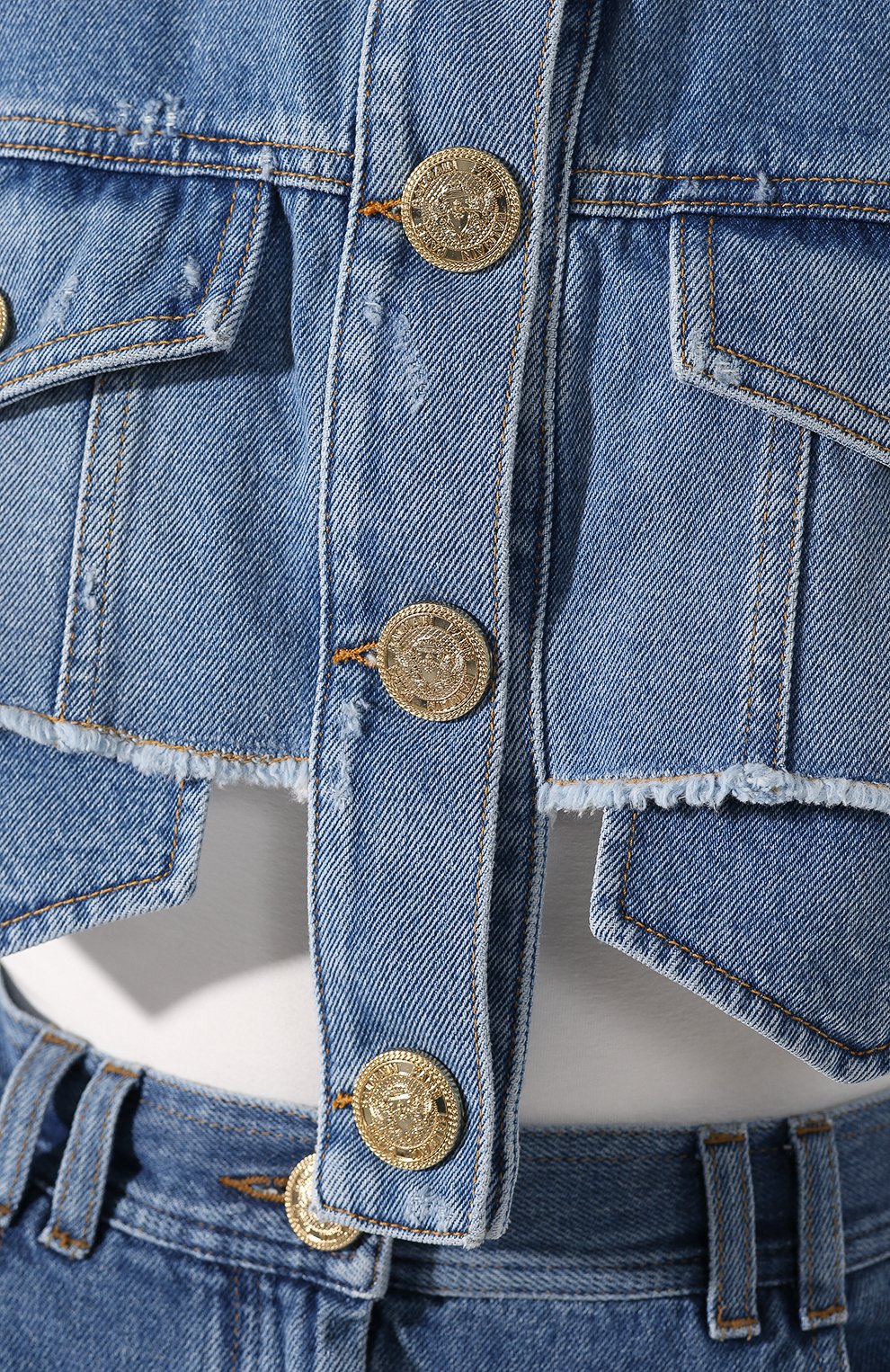 Джинсовая куртка BALMAIN голубого цвета по цене 118500 руб., арт. TF18122/D006, фото 5 Джинсовая куртка BALMAIN, арт. TF18122/D006, фото 5