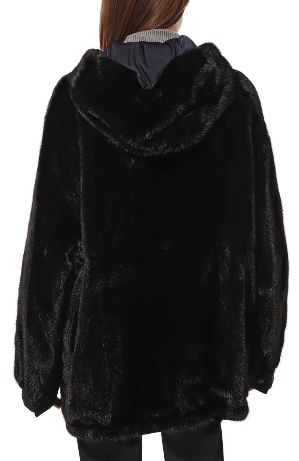 Шуба из меха норки PRADA черного цвета по цене 1600000 руб., арт. 166568-1H0O-F019Z, фото 4 Шуба из меха норки PRADA, арт. 166568-1H0O-F019Z, фото 4