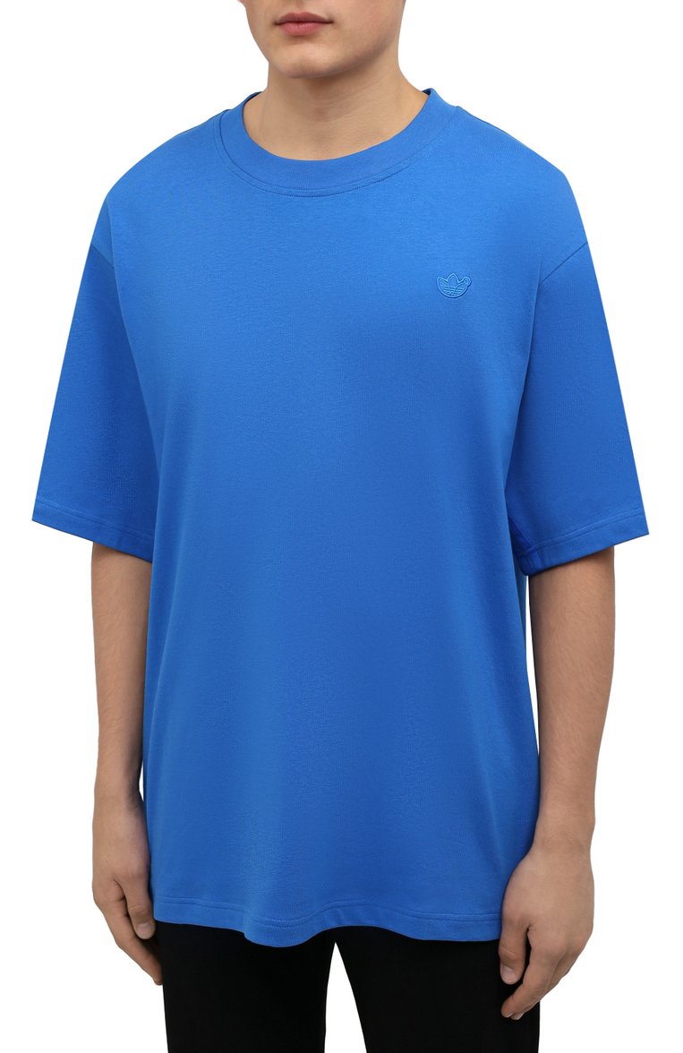 Мужская хлопковая футболка ADIDAS ORIGINALS синего цвета, арт. H23135 | Фото 3 (Материал внешний: Хлопок; Длина (для топов): Удлиненные; Принт: Без принта; Кросс-КТ: Спорт, Джерси; Стили: Спорт-шик; Рукава: 3/4; Региональные ограничения белый список (Axapta Mercury): Не проставлено; Мужское Кросс-КТ: Футболка-одежда)