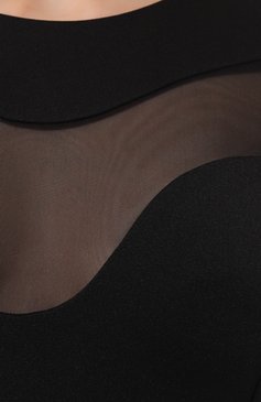 Женское платье PINKO черного цвета, арт. 103844/A208 | Фото 5 (Драгоценные камни: Проставлено; Рукава: Длинные; Материал сплава: Проставлено; Длина Ж (юбки, платья, шорты): До колена; Женское Кросс-КТ: Платье-одежда, платье-футляр; Случай: Повседневный; Стили: Кэжуэл; Материал внешний: Синтетический материал)