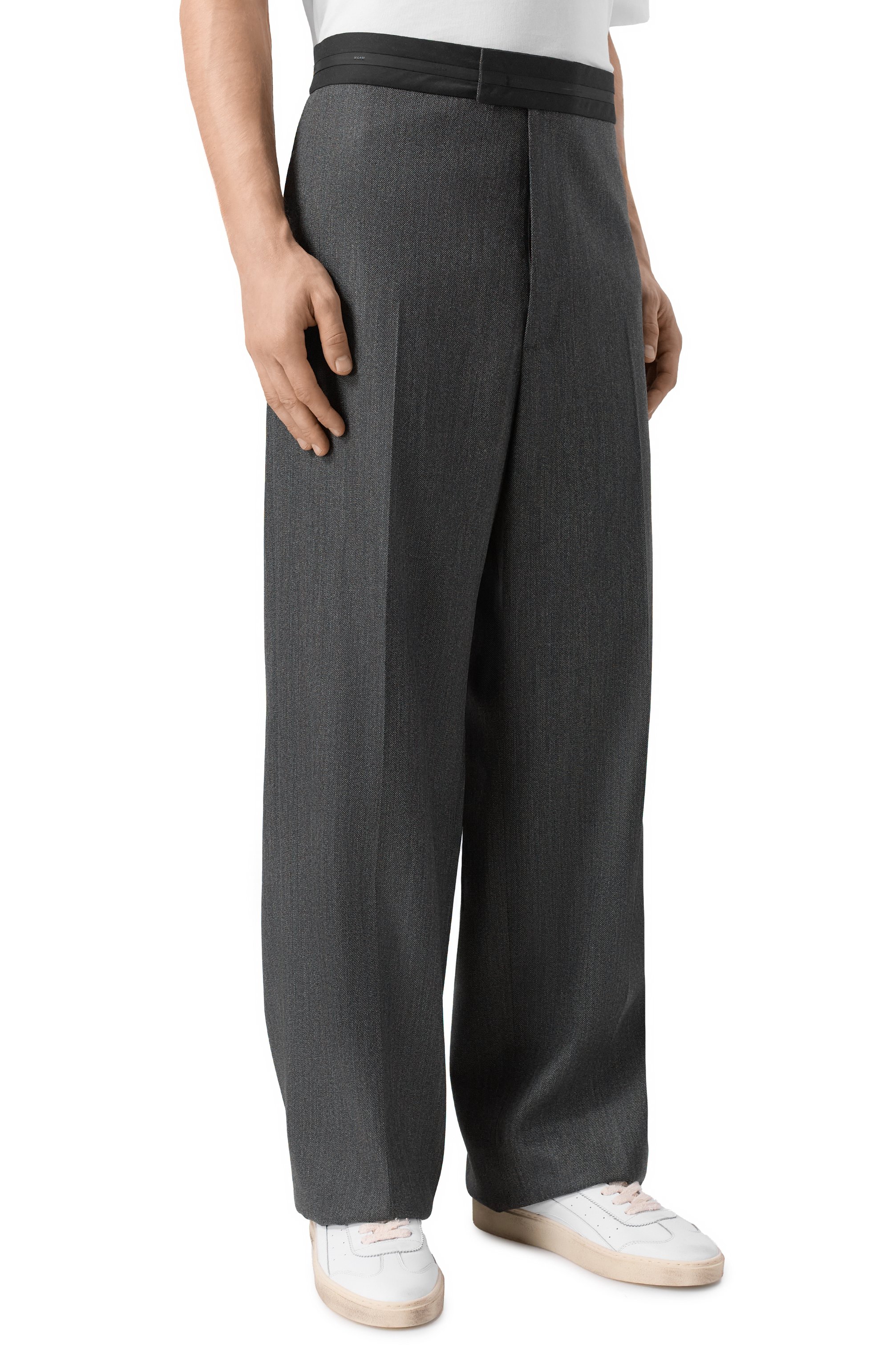 Шерстяные брюки MSGM темно-серого цвета по цене 41350 руб., арт. 3940MP13/257506, фото 3 Шерстяные брюки MSGM, арт. 3940MP13/257506, фото 3