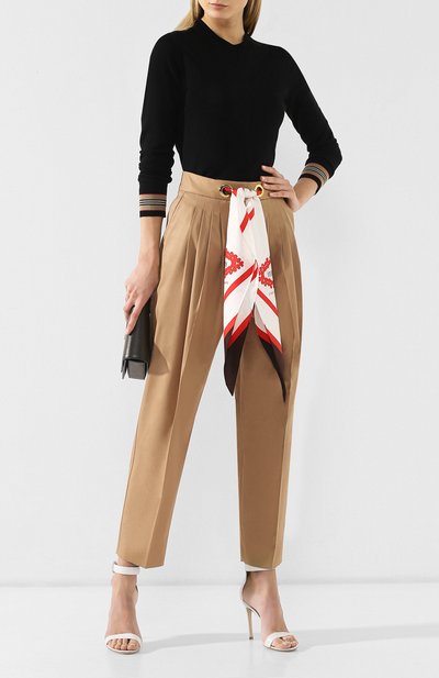 Брюки с поясом BURBERRY бежевого цвета по цене 147000 руб., арт. 4560445, фото 2 Брюки с поясом BURBERRY, арт. 4560445, фото 2