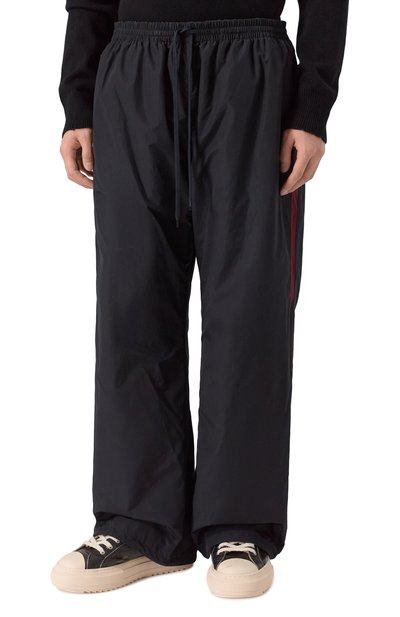 Двусторонние брюки BALENCIAGA черного цвета по цене 240500 руб., арт. 850724/TPQ38, фото 3 Двусторонние брюки BALENCIAGA, арт. 850724/TPQ38, фото 3