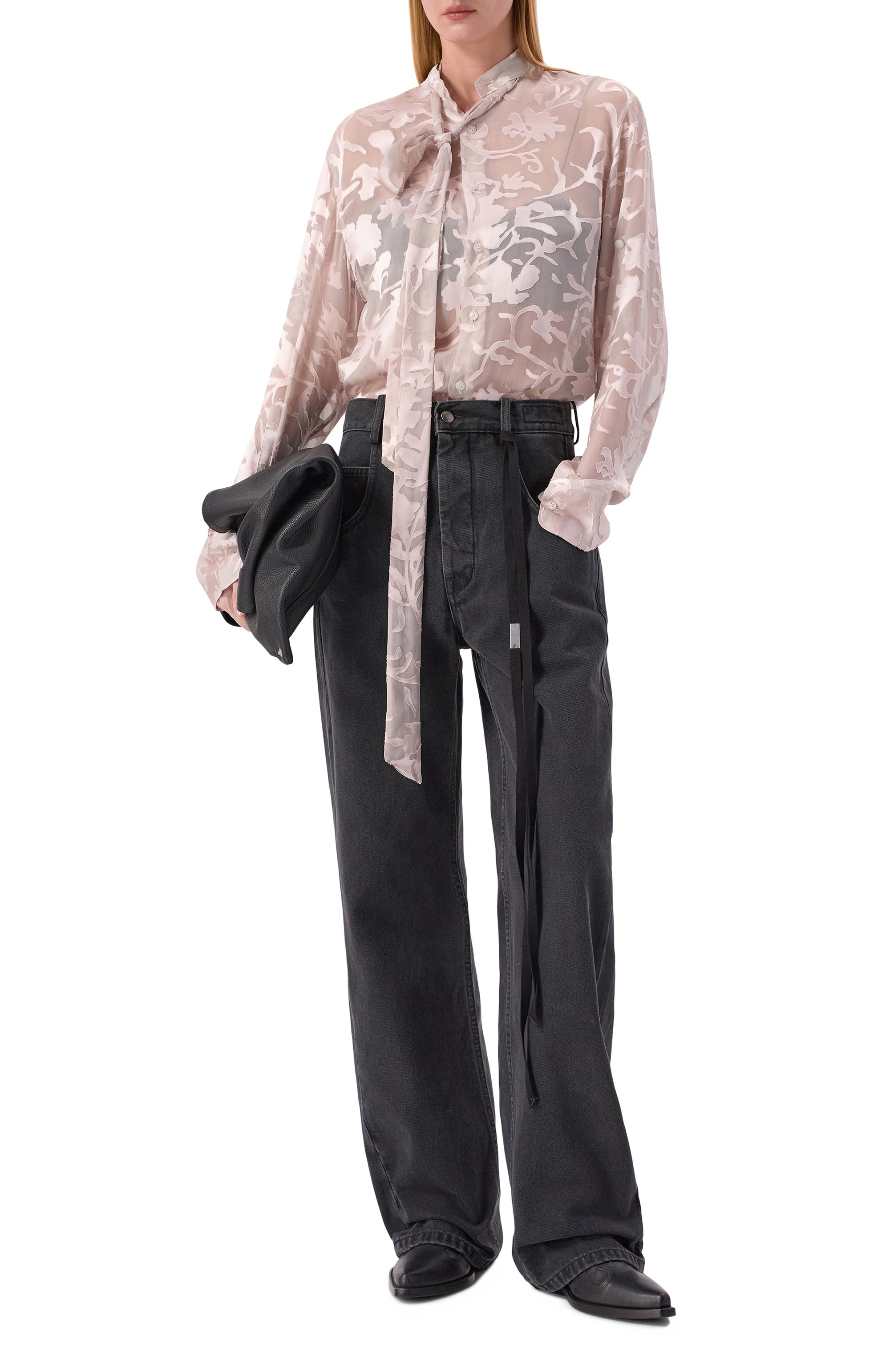 Блузка из вискозы ANN DEMEULEMEESTER светло-розового цвета по цене 127500 руб., арт. B0013768/FA715, фото 2 Блузка из вискозы ANN DEMEULEMEESTER, арт. B0013768/FA715, фото 2