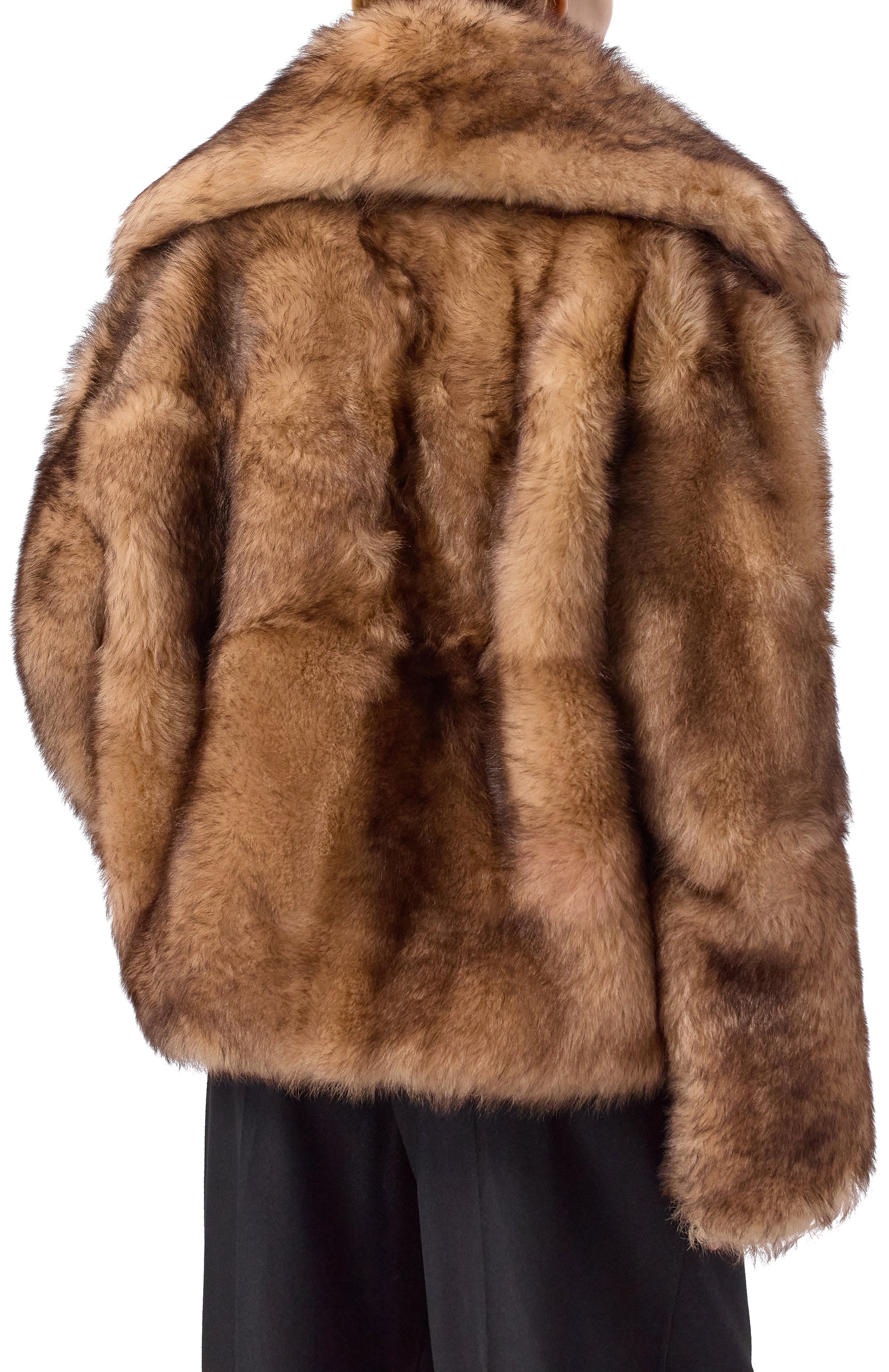 Шуба из овчины ELIE SAAB коричневого цвета по цене 1500000 руб., арт. J0157NF25/FR002, фото 4 Шуба из овчины ELIE SAAB, арт. J0157NF25/FR002, фото 4