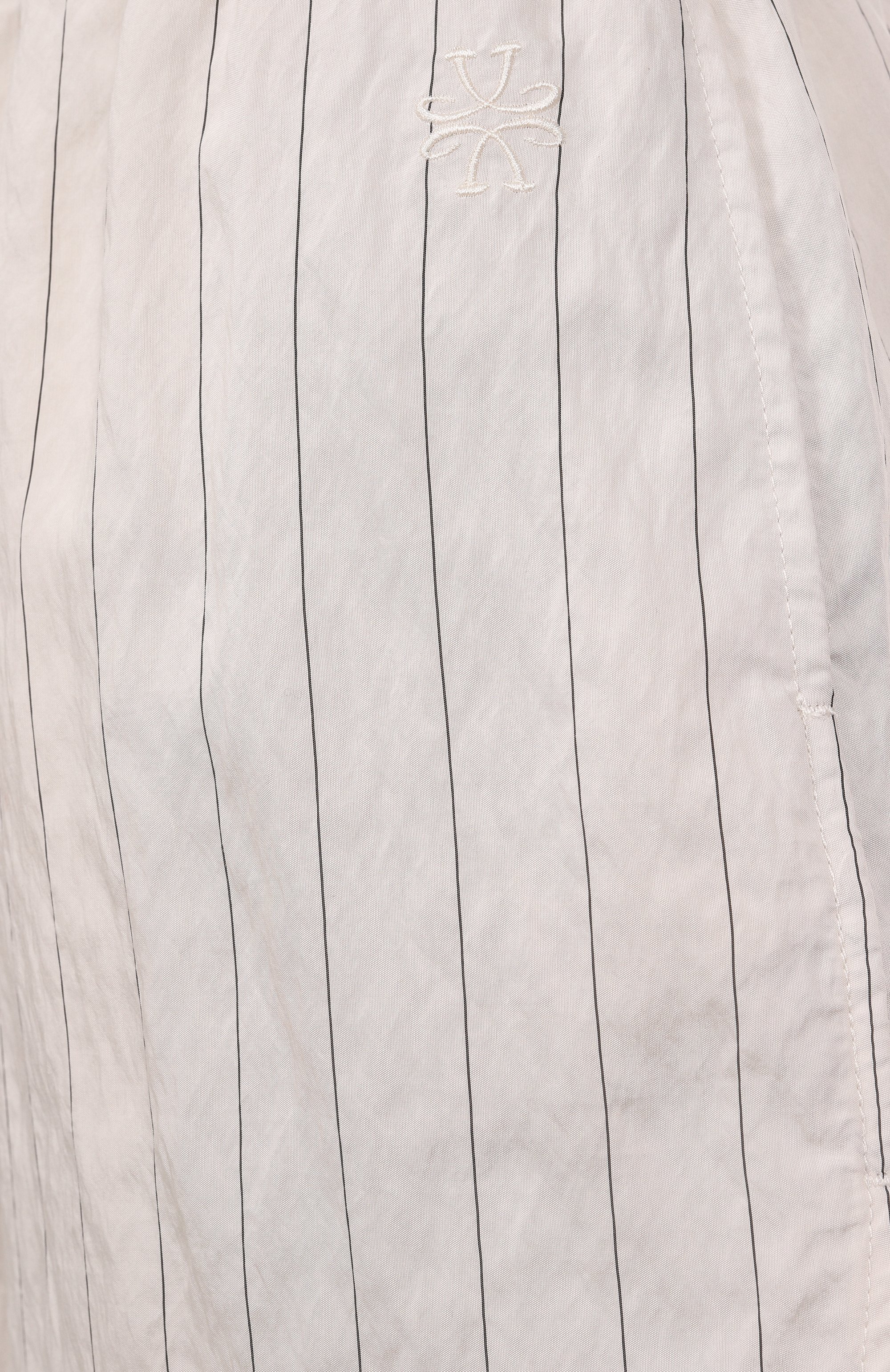 Шорты JACOB COHEN белого цвета по цене 46100 руб., арт. 25E P/JDM_N0019 001 T767A RW, фото 6 Шорты JACOB COHEN, арт. 25E P/JDM_N0019 001 T767A RW, фото 6