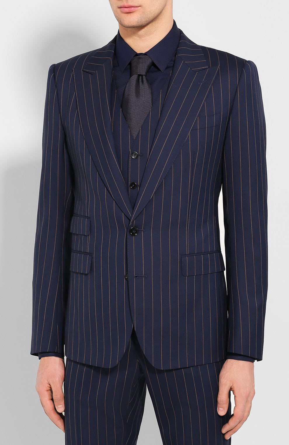 Шерстяной костюм-тройка DOLCE & GABBANA синего цвета по цене 343500 руб., арт. GKC8MT/FR3E3, фото 2 Шерстяной костюм-тройка DOLCE & GABBANA, арт. GKC8MT/FR3E3, фото 2